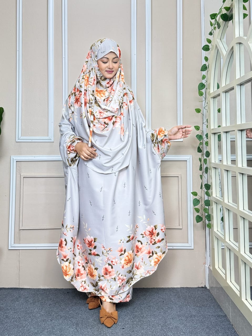 এলিগ্যান্ট আবায়া সেট – স্টাইল, কমফোর্ট ও পর্দার পারফেক্ট কম্বিনেশন