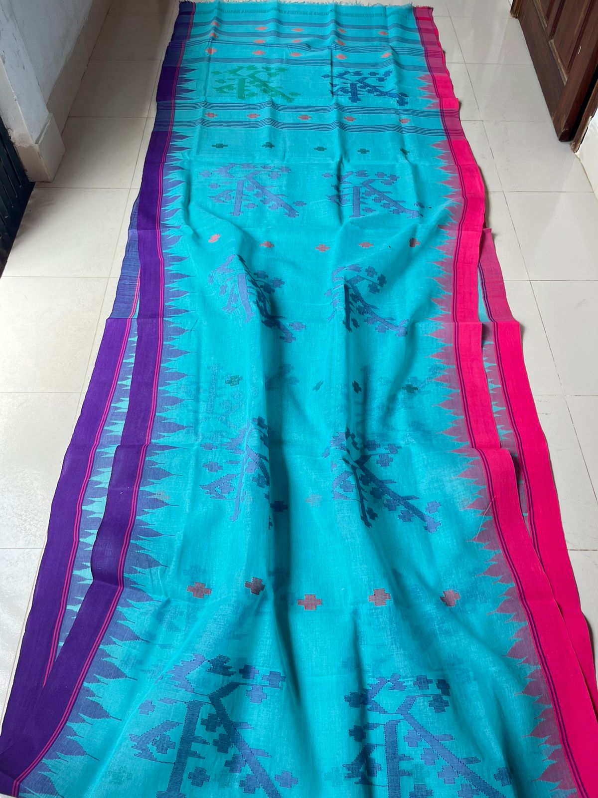 হাতের তৈরি অরিজিনাল মনিপুরী শাড়ি Cod - 3609