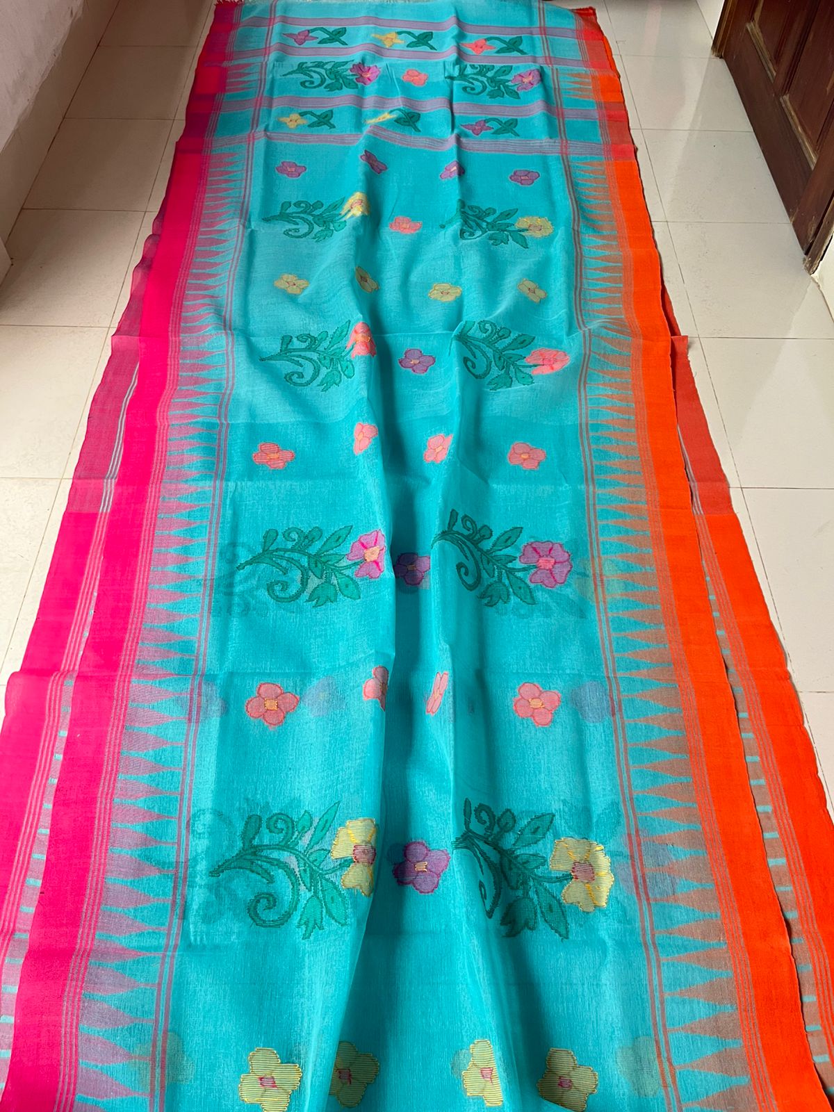হাতের তৈরি অরিজিনাল মনিপুরী শাড়ি